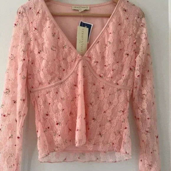 Thirty Thirty Floral Lace Coquette Romantic Feminine Fairy Barbiecore - Picture 1 of 7